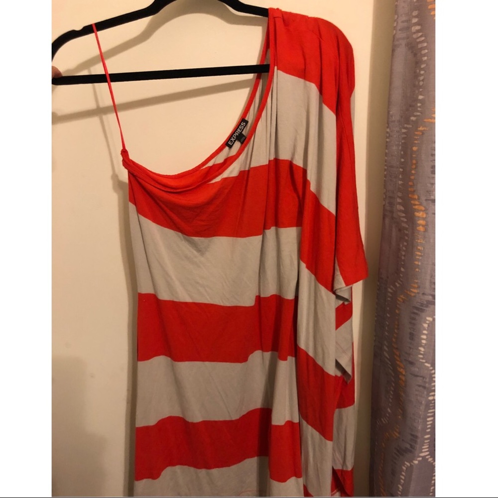 Flowy summer dress